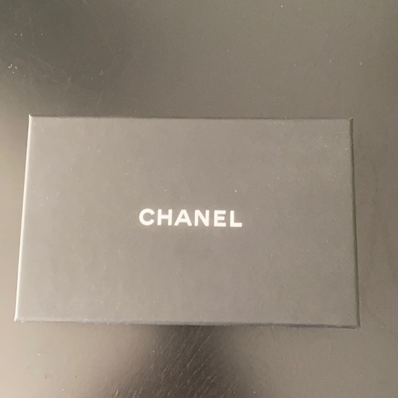 Chanel Gift Black Wallet Box - Picture 2 of 5